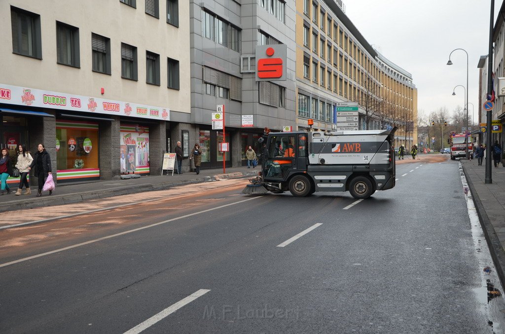 Stadtbus fing Feuer Koeln Muelheim Frankfurterstr Wiener Platz P380.JPG